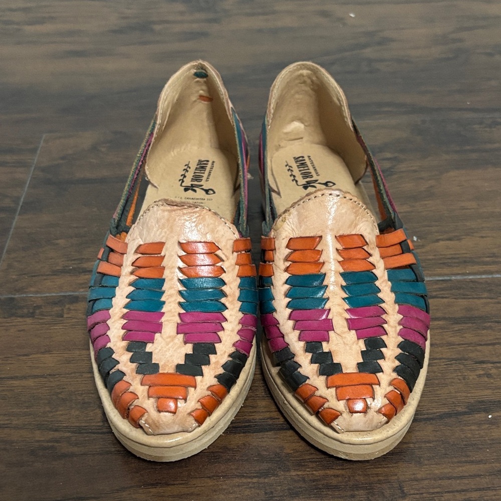 Cienta Multicolor Woven Women's Loafers